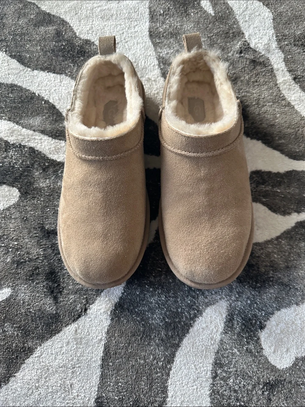UGG Classic Micro, bootie or slipper, women’s 8, kids size 6, color moonlight